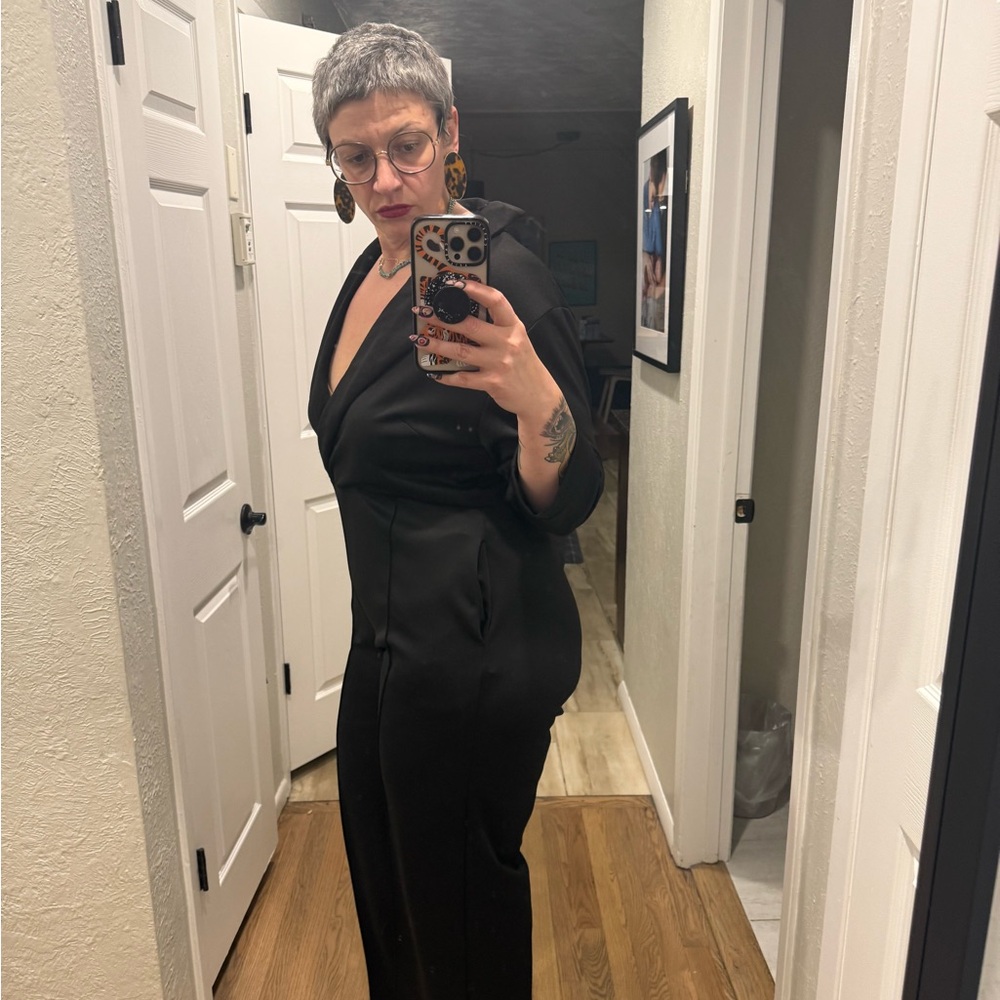 ByVinnik Black V-Neck Jumpsuit - Picture 4 of 7